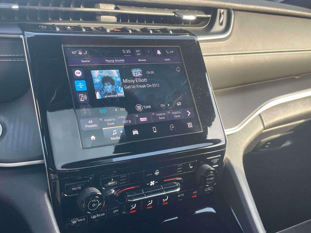 2023 Jeep Grand Cherokee L Altitude 4x4
