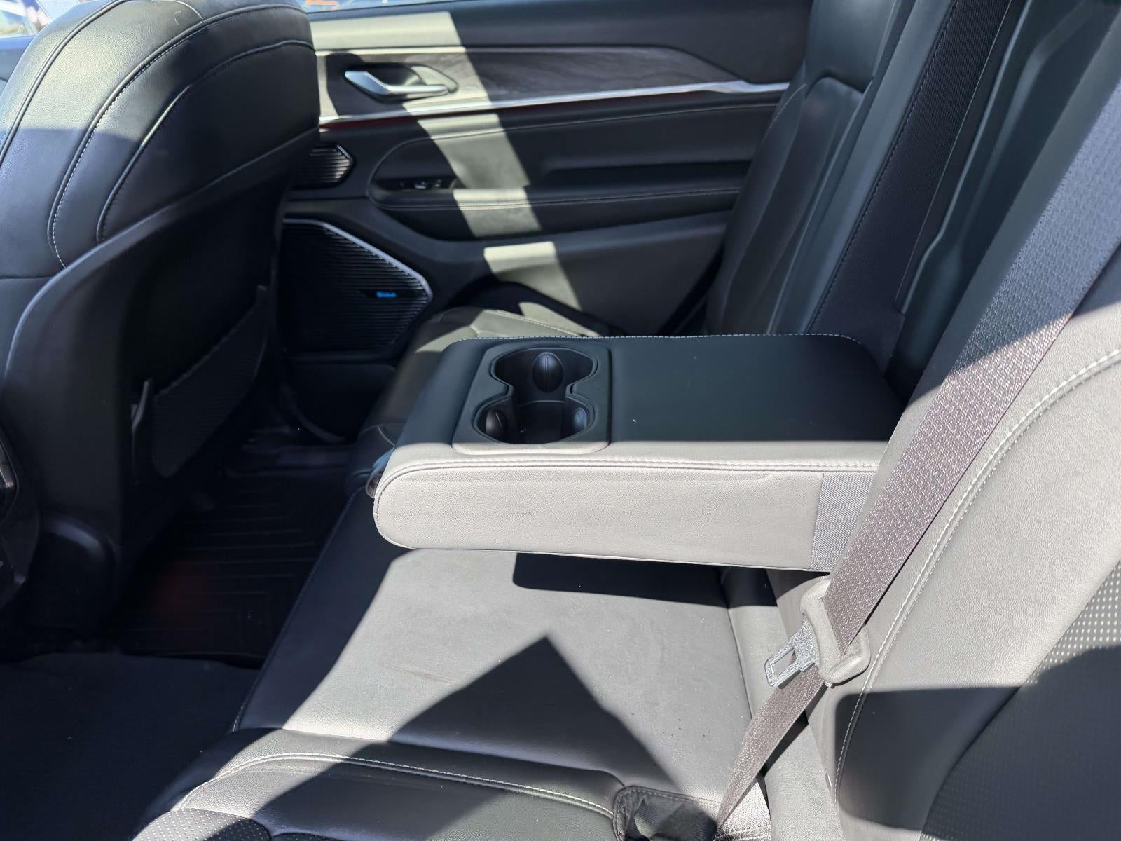 2022 Jeep Grand Cherokee L Overland 4x4