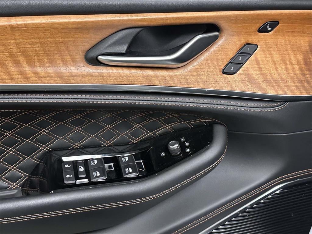 2023 Jeep Grand Cherokee L Summit Reserve 4x4