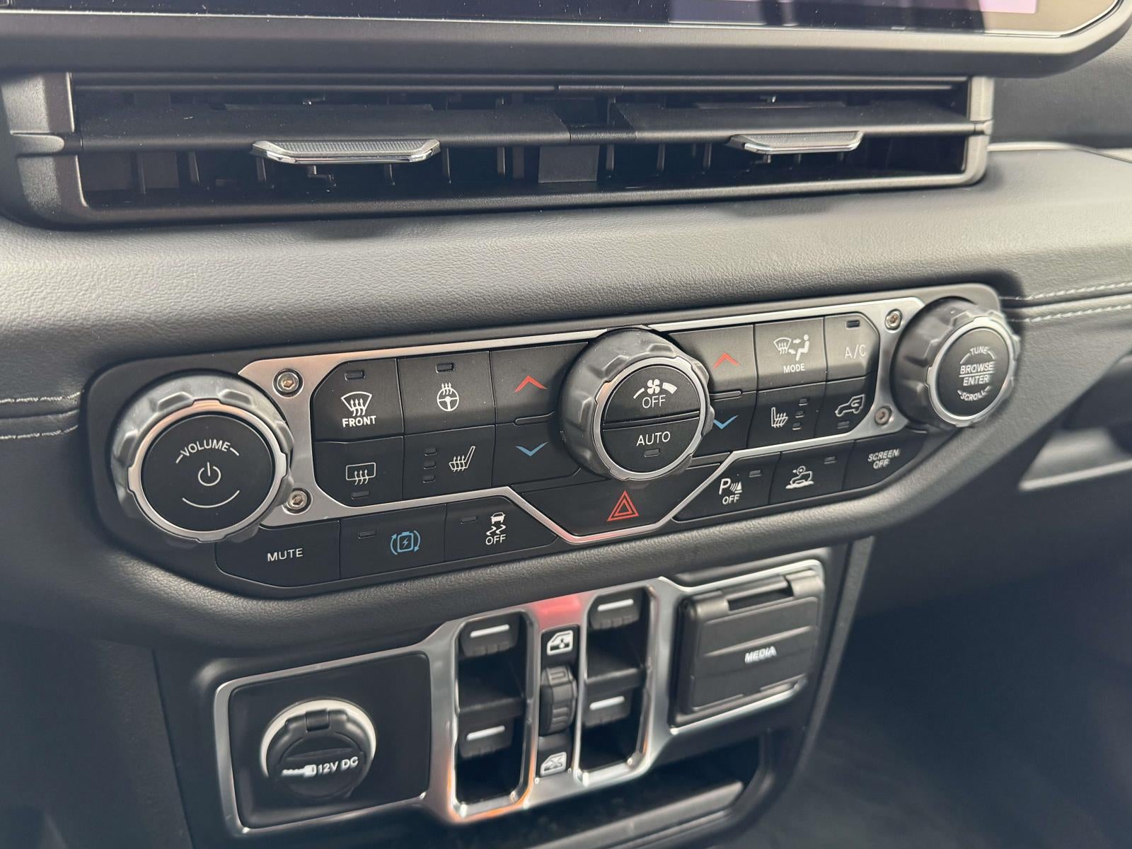 2024 Jeep Wrangler 4xe Summit 4xe