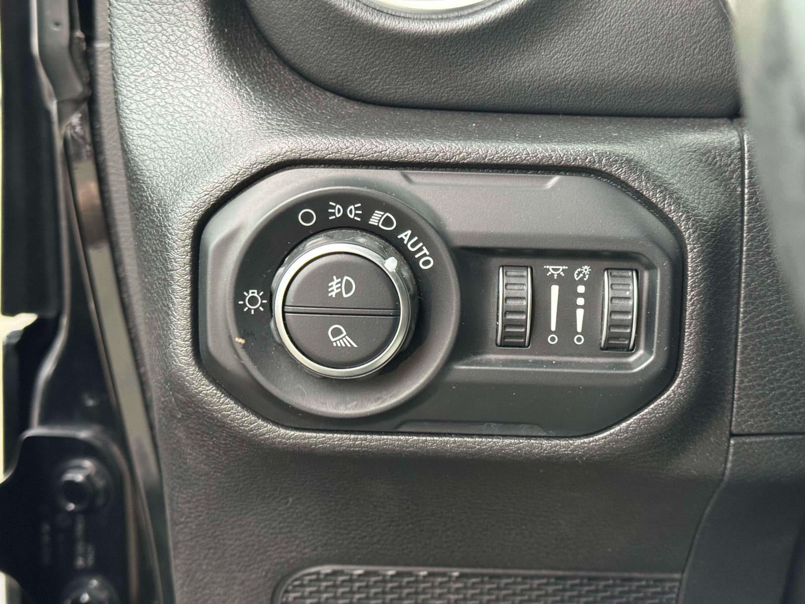 2020 Jeep Gladiator Overland 4x4