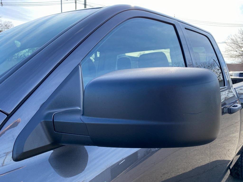 2024 RAM 1500 Classic SLT Quad Cab 4x2 64' Box