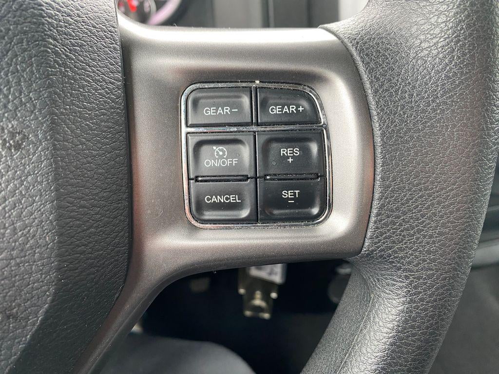 2024 RAM 1500 Classic SLT Quad Cab 4x2 64' Box