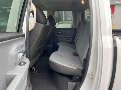 2024 RAM 1500 Classic SLT Quad Cab 4x2 64' Box