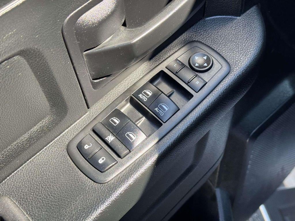 2018 RAM 1500 Express Quad Cab 4x4 64' Box
