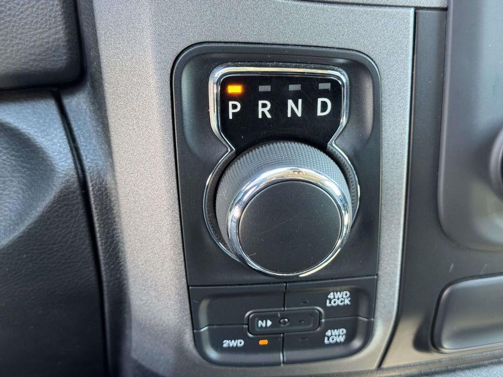 2018 RAM 1500 Express Quad Cab 4x4 64' Box