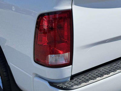 2018 RAM 1500 Express Quad Cab 4x4 64' Box
