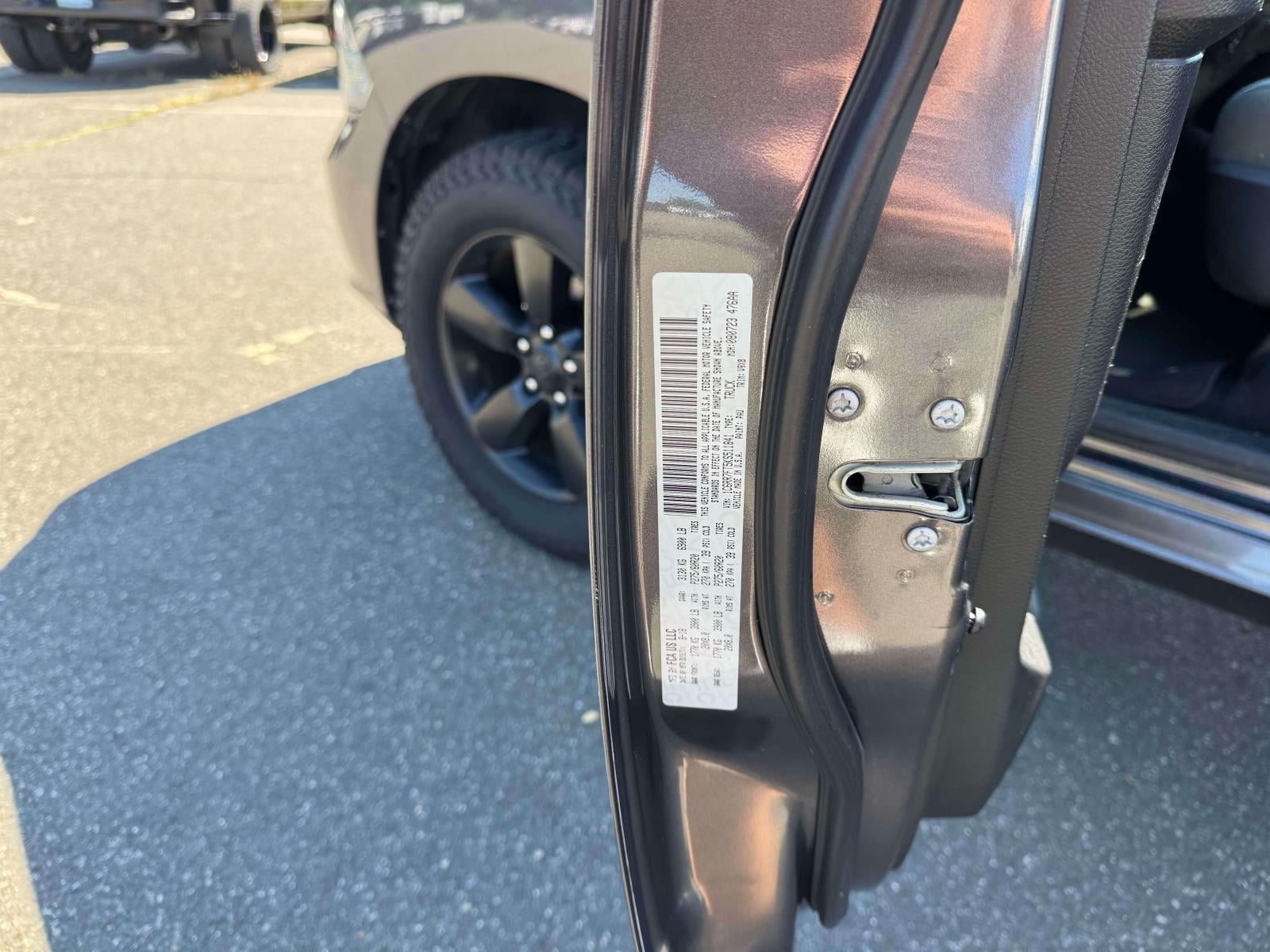 2019 RAM 1500 Classic Express Quad Cab 4x4 64' Box