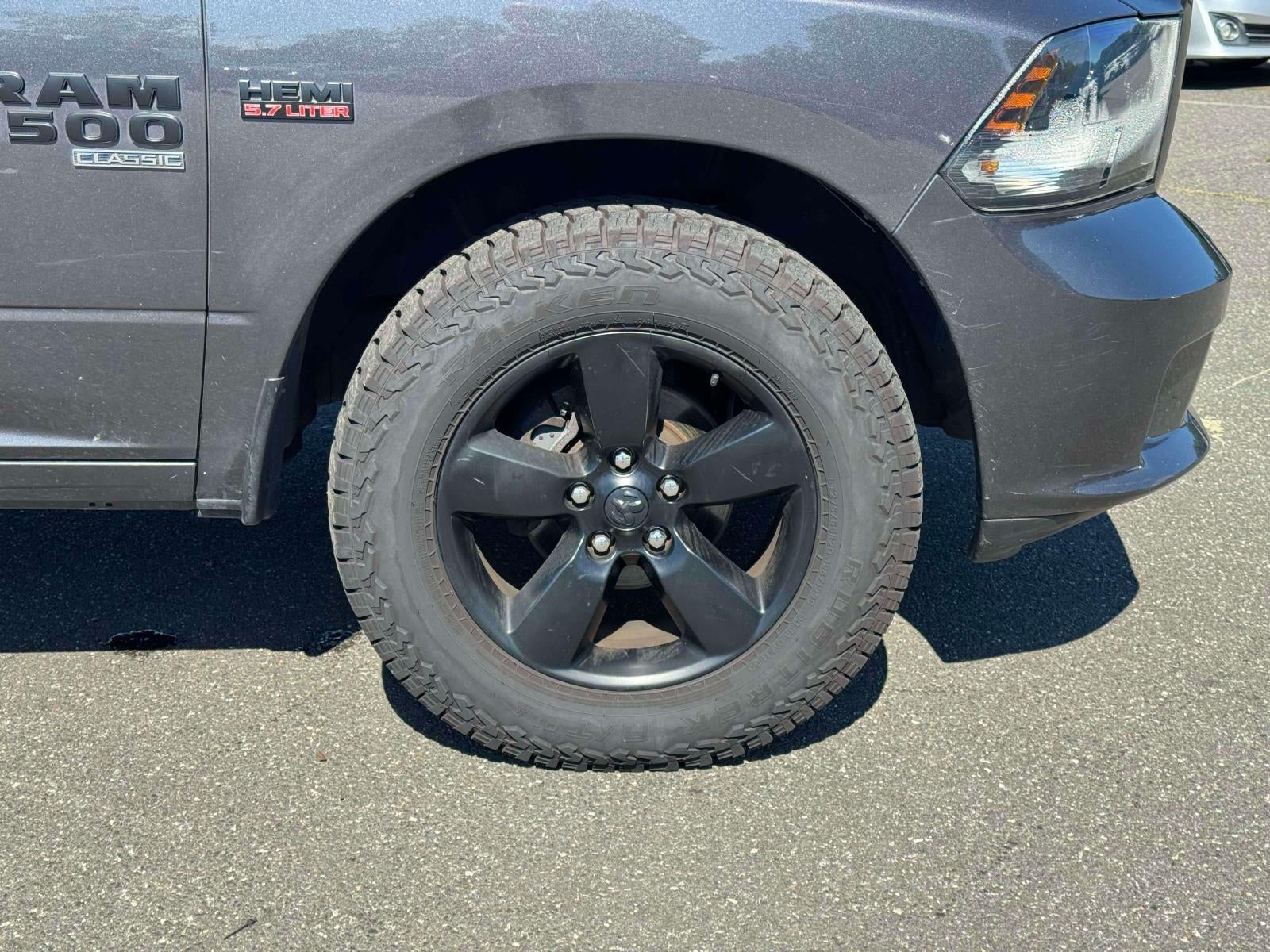 2019 RAM 1500 Classic Express Quad Cab 4x4 64' Box