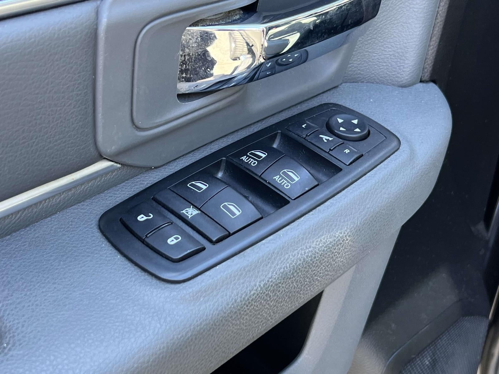 2018 RAM 1500 Big Horn Crew Cab 4x4 57' Box