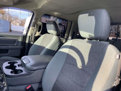 2019 RAM 1500 Classic SLT Crew Cab 4x4 57' Box