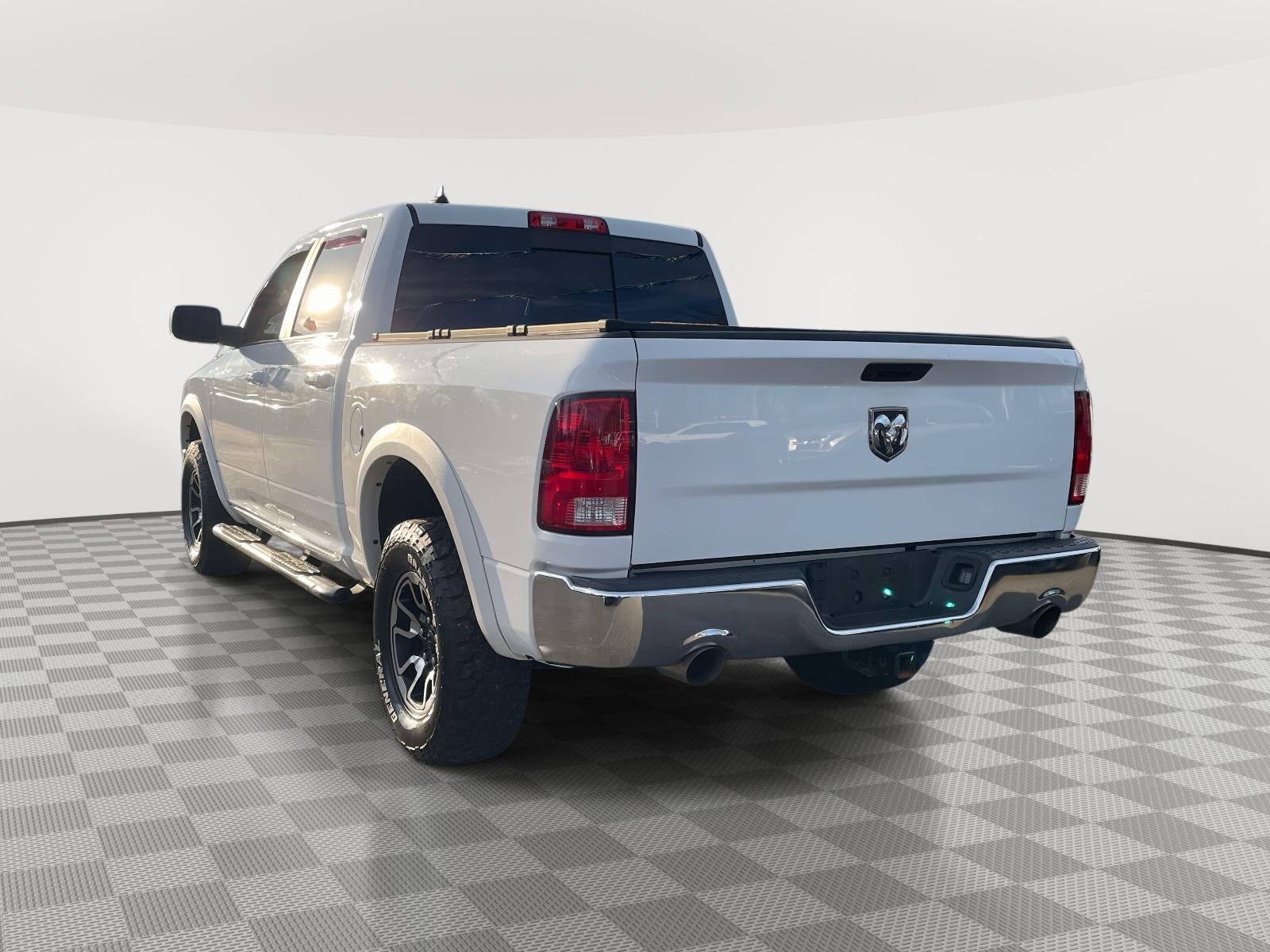 2019 RAM 1500 Classic SLT Crew Cab 4x4 57' Box