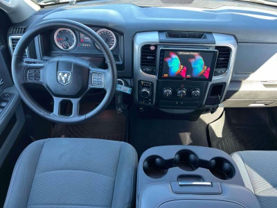 2019 RAM 1500 Classic SLT Crew Cab 4x4 64' Box