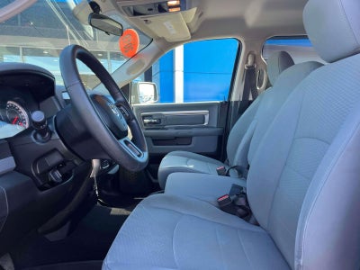 2019 RAM 1500 Classic SLT Crew Cab 4x4 64' Box