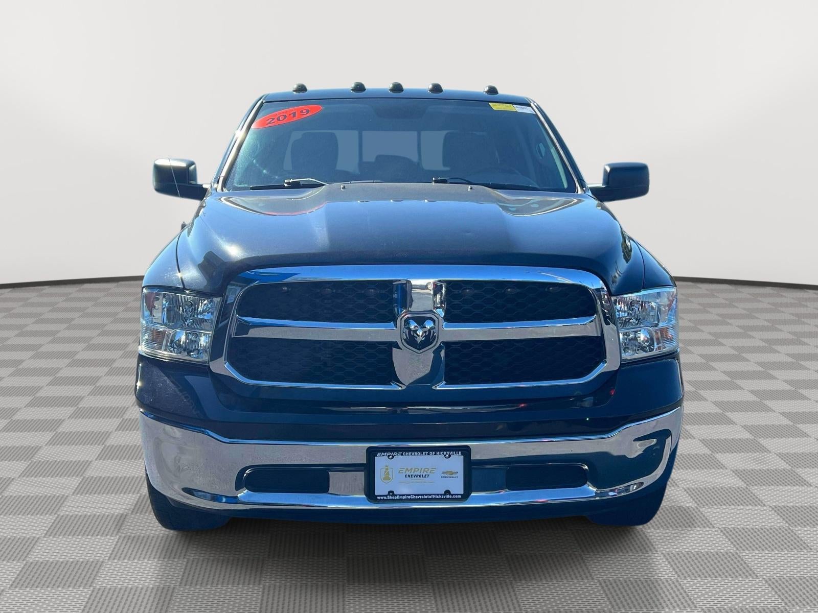 2019 RAM 1500 Classic SLT Crew Cab 4x4 64' Box