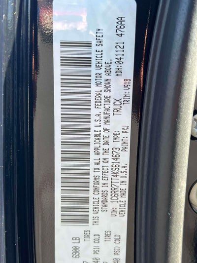 2019 RAM 1500 Classic SLT Crew Cab 4x4 64' Box
