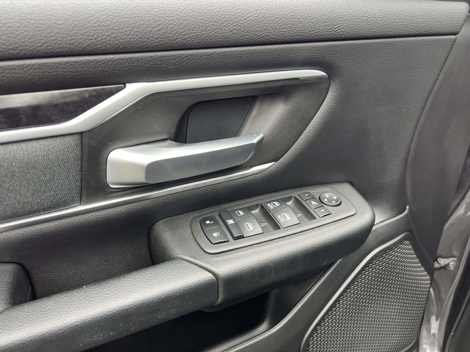 2023 RAM 1500 Big Horn Crew Cab 4x4 57' Box