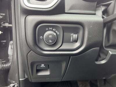2023 RAM 1500 Big Horn Crew Cab 4x4 57' Box