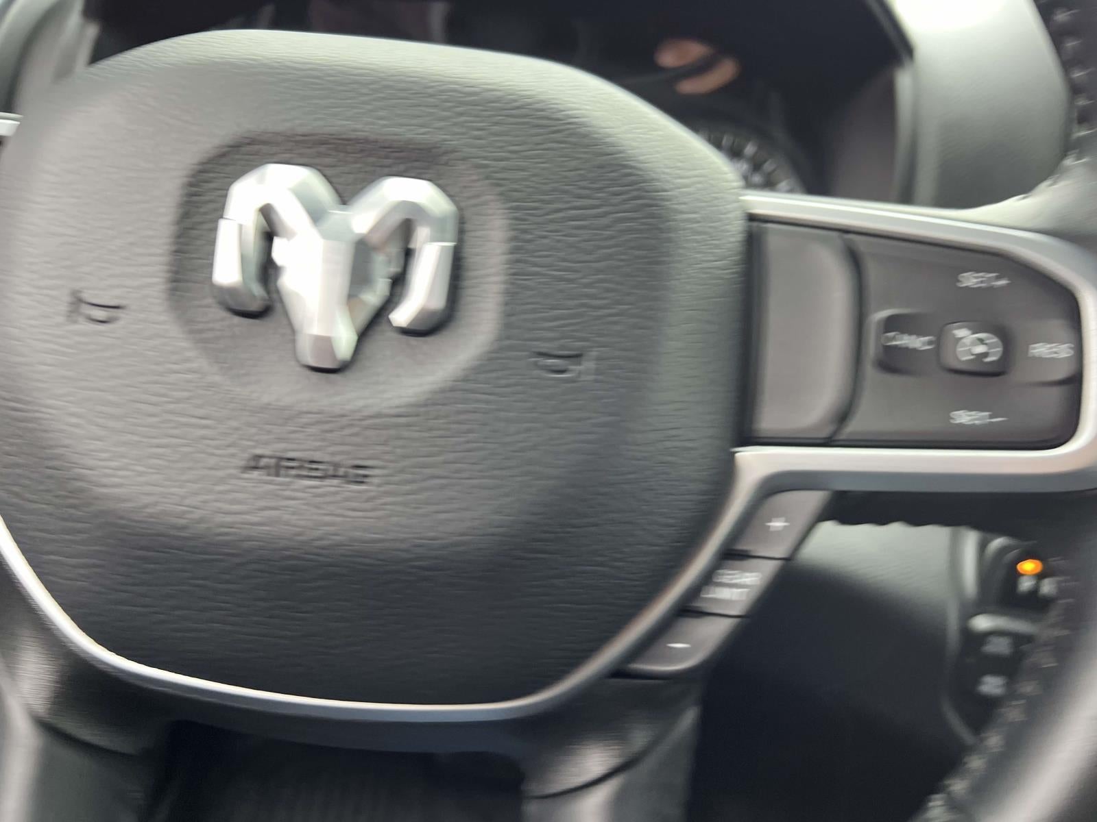 2023 RAM 1500 Big Horn Crew Cab 4x4 57' Box