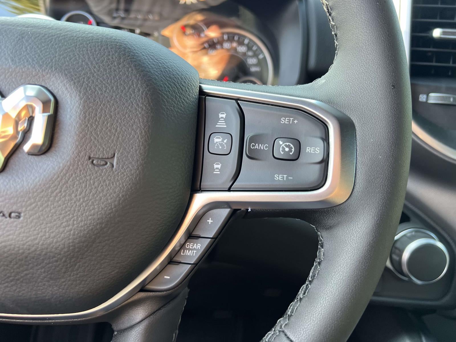 2025 RAM Ram 1500 Big Horn Crew Cab 4x4 57' Box