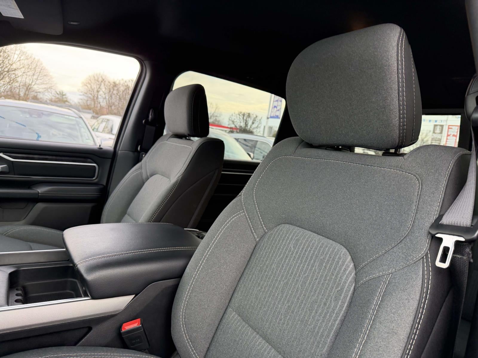 2024 RAM 1500 Big Horn Crew Cab 4x4 57' Box