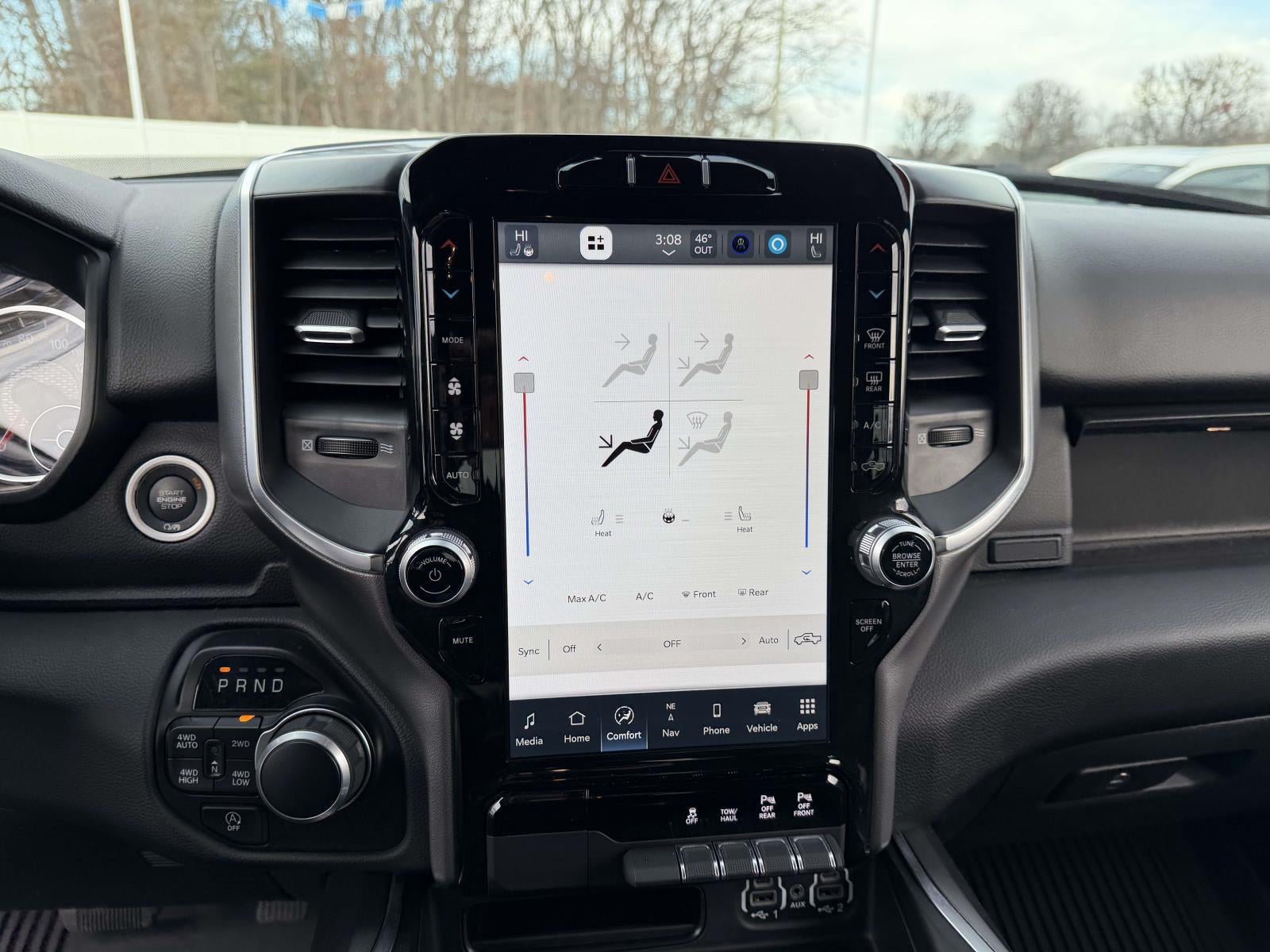 2024 RAM 1500 Big Horn Crew Cab 4x4 57' Box