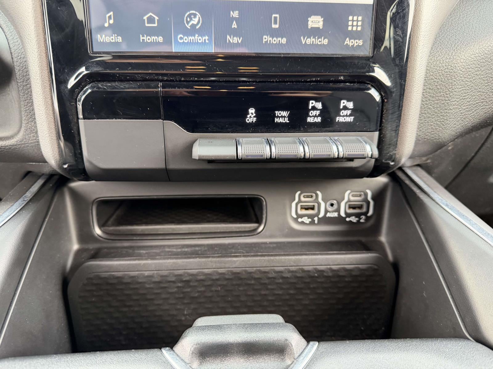 2024 RAM 1500 Big Horn Crew Cab 4x4 57' Box