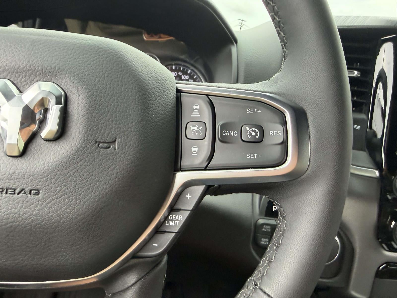 2025 RAM 1500 Big Horn Crew Cab 4x4 57' Box
