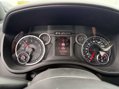 2025 RAM 1500 Big Horn Crew Cab 4x4 57' Box