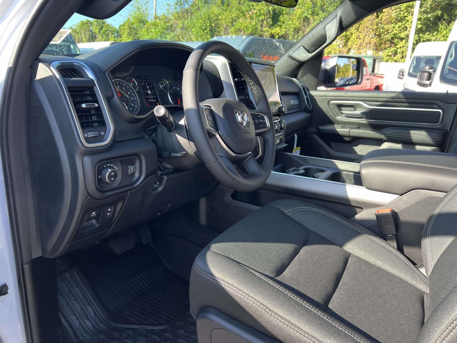 2025 RAM Ram 1500 Big Horn Crew Cab 4x4 57' Box