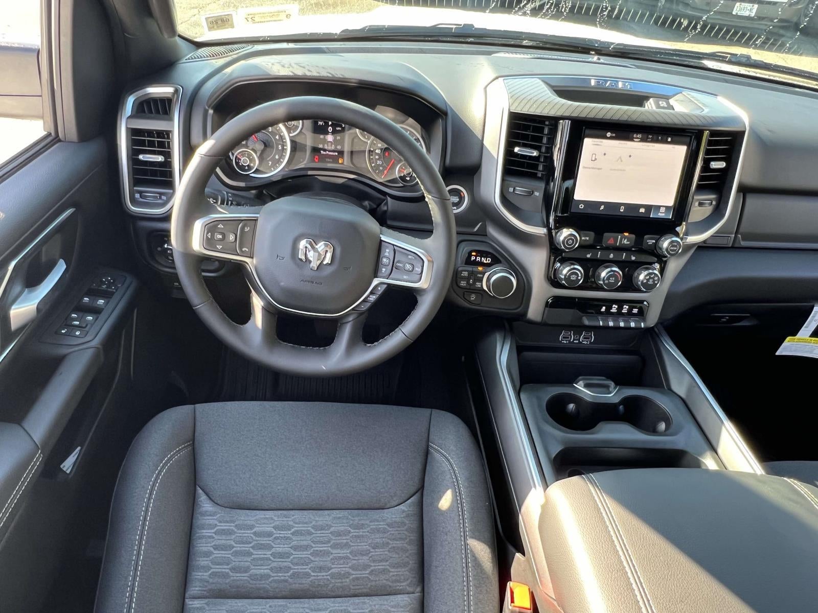 2025 RAM Ram 1500 Big Horn Crew Cab 4x4 57' Box