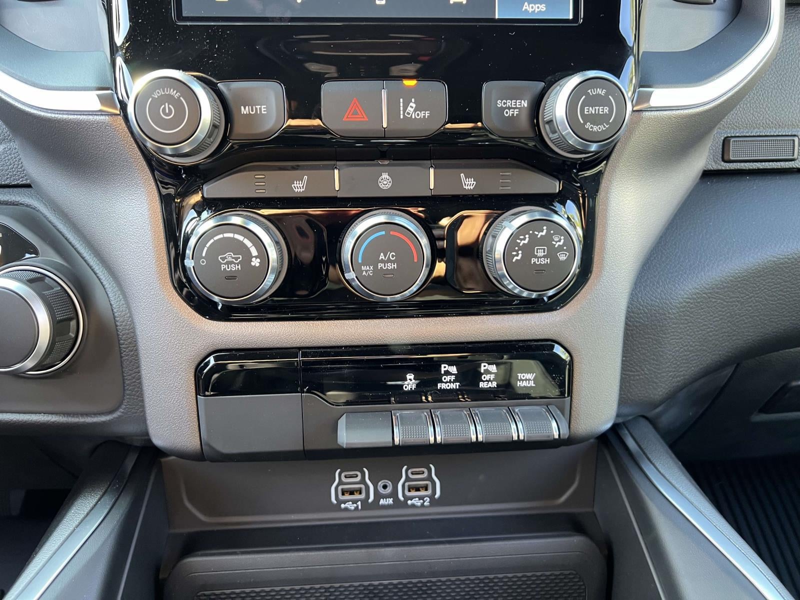 2025 RAM Ram 1500 Big Horn Crew Cab 4x4 57' Box