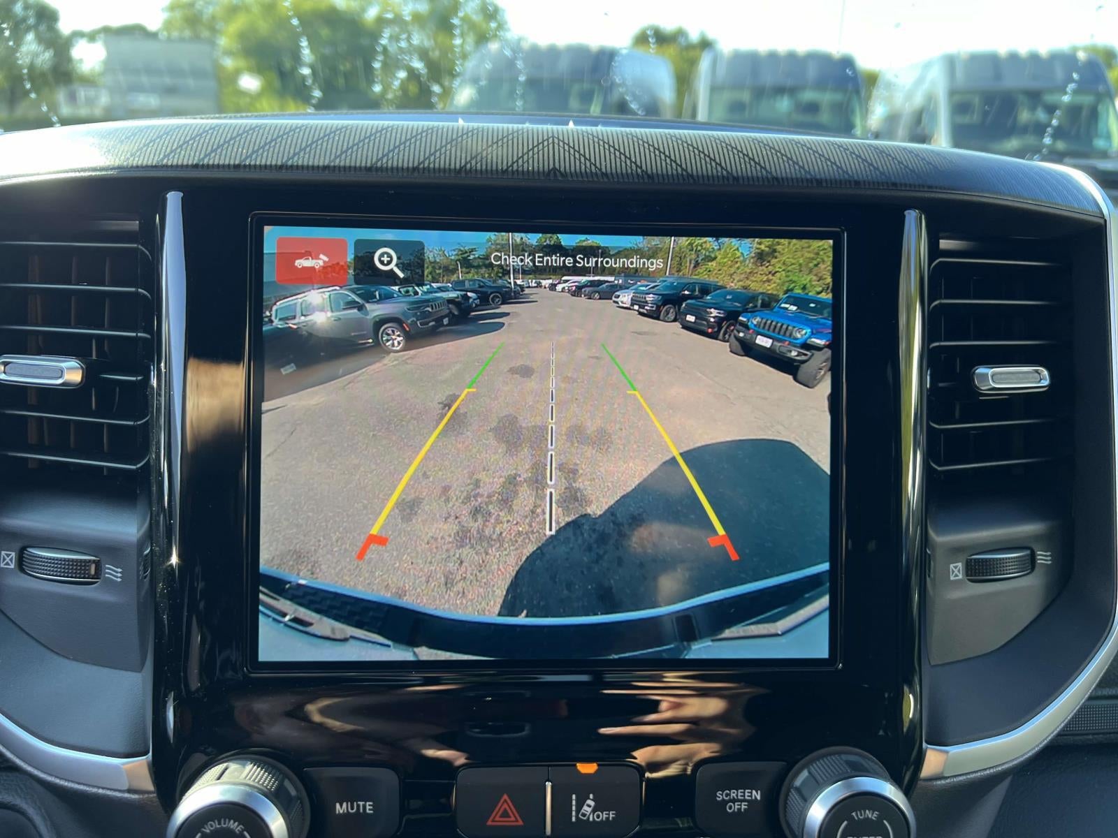 2025 RAM Ram 1500 Big Horn Crew Cab 4x4 57' Box