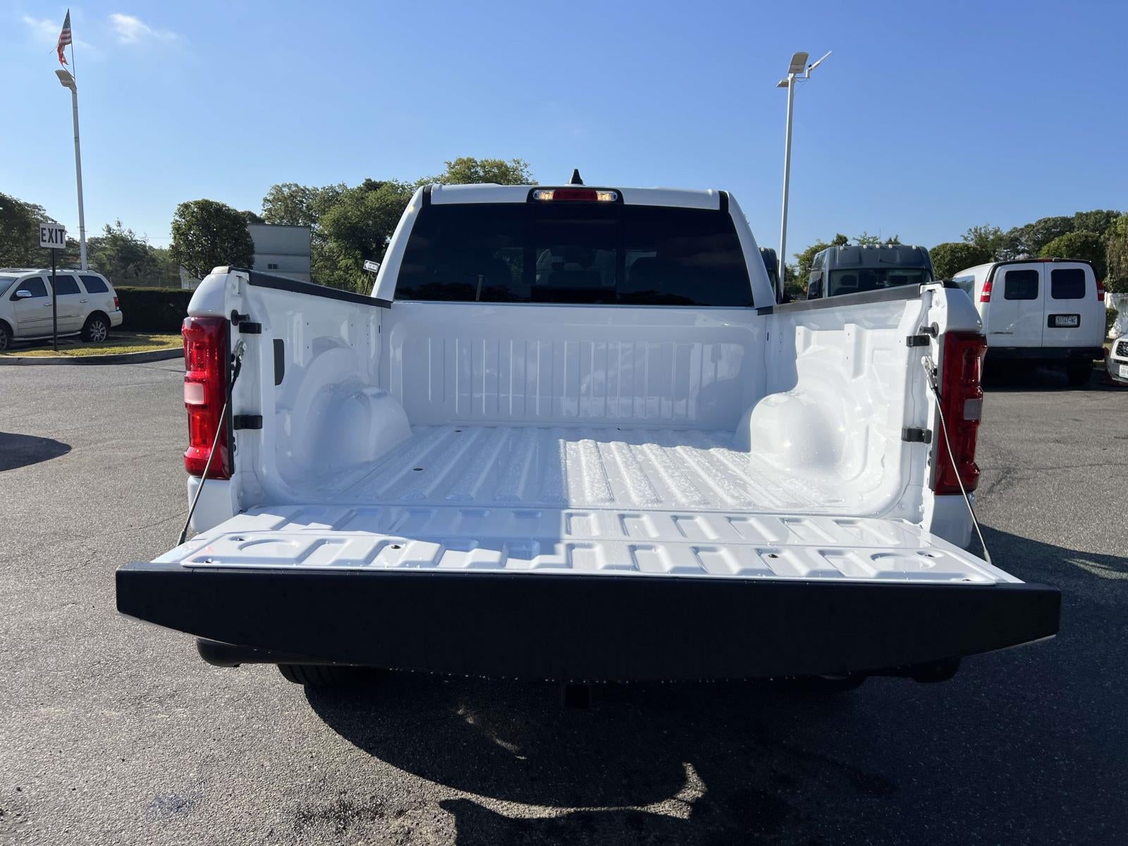 2025 RAM Ram 1500 Big Horn Crew Cab 4x4 57' Box