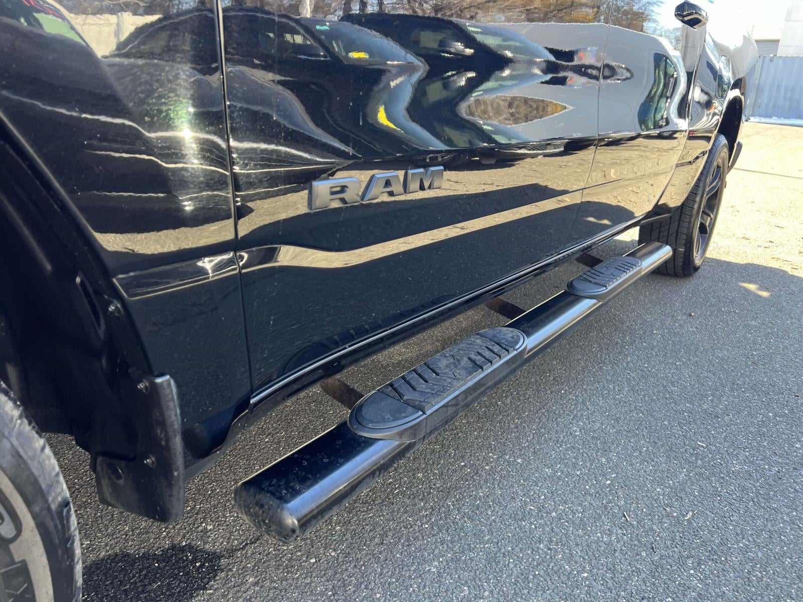 2022 RAM 1500 Big Horn Crew Cab 4x4 64' Box