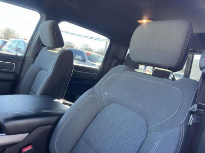 2022 RAM 1500 Big Horn Crew Cab 4x4 64' Box