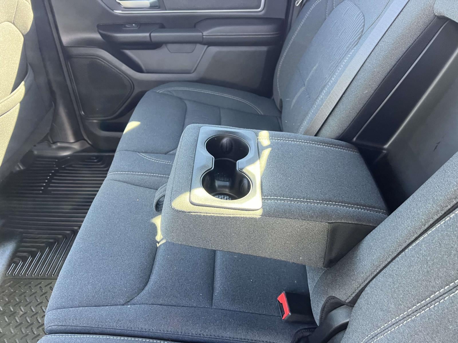 2022 RAM 1500 Big Horn Crew Cab 4x4 64' Box