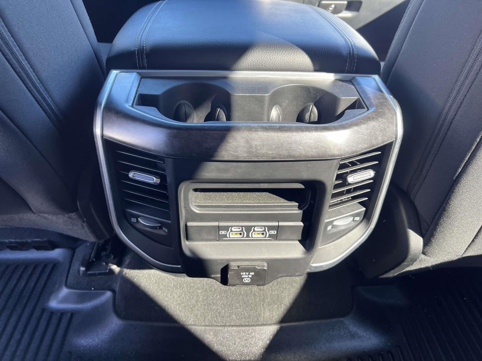 2022 RAM 1500 Big Horn Crew Cab 4x4 64' Box