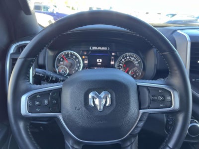 2022 RAM 1500 Big Horn Crew Cab 4x4 64' Box