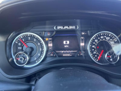 2022 RAM 1500 Big Horn Crew Cab 4x4 64' Box