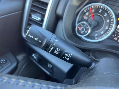 2022 RAM 1500 Big Horn Crew Cab 4x4 64' Box