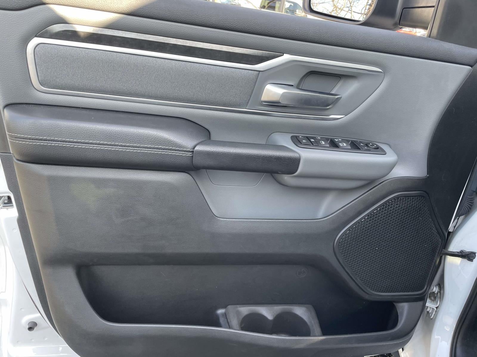 2020 RAM 1500 Big Horn Quad Cab 4x4 64' Box