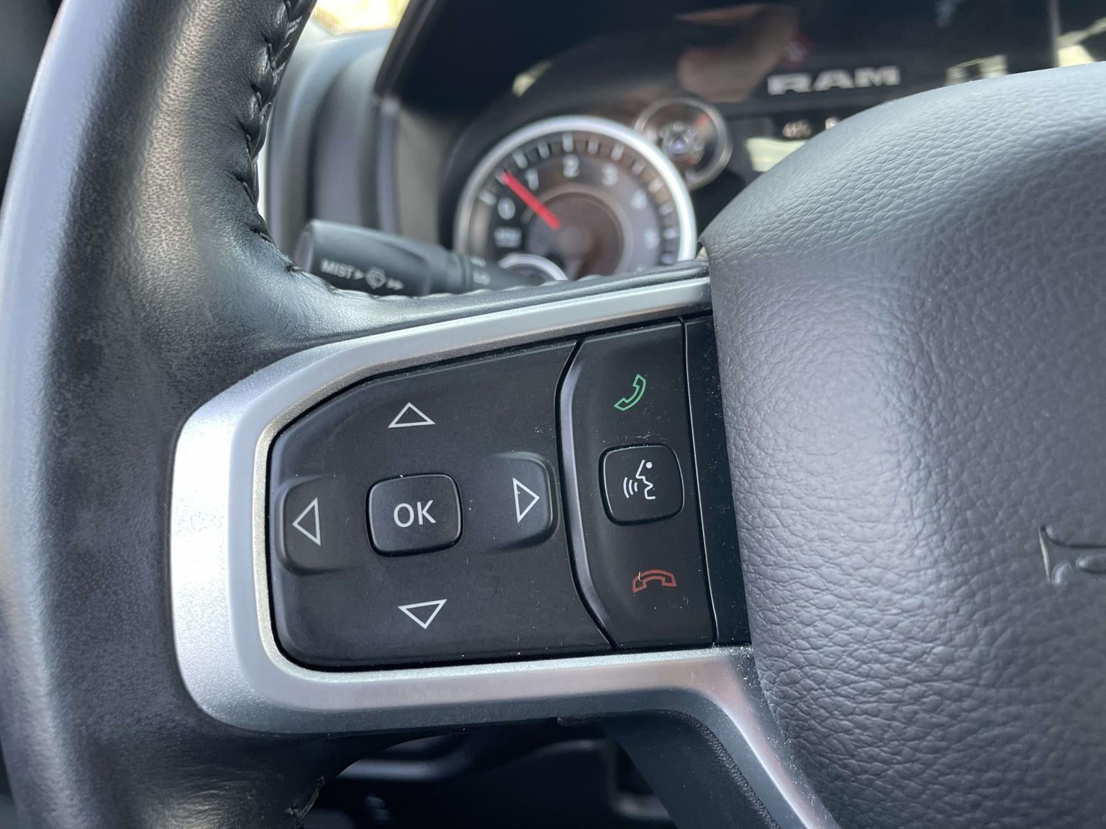 2020 RAM 1500 Big Horn Quad Cab 4x4 64' Box