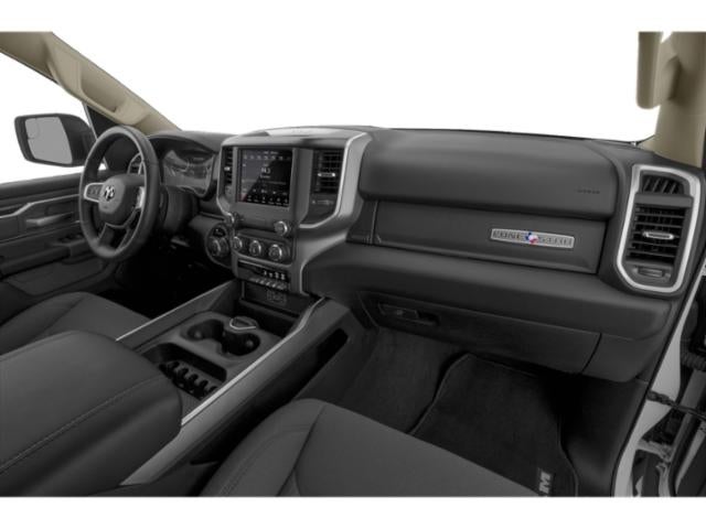 2021 RAM 1500 Big Horn Quad Cab 4x4 64' Box