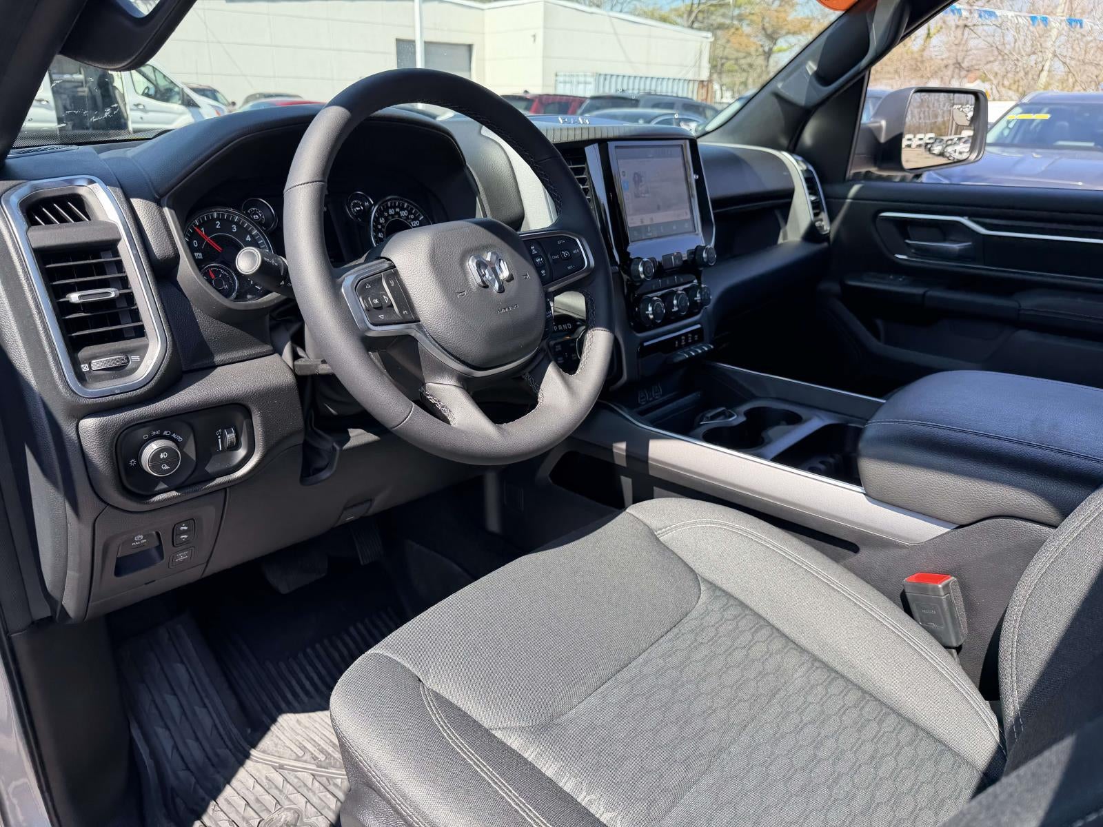 2025 RAM 1500 Big Horn Crew Cab 4x4 57' Box