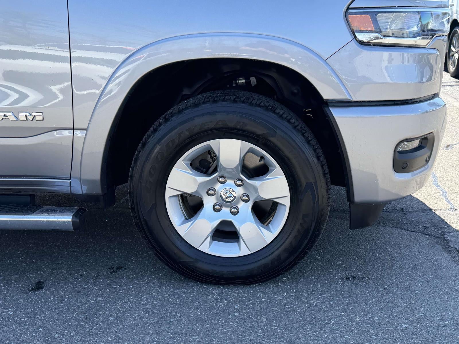 2025 RAM 1500 Big Horn Crew Cab 4x4 57' Box