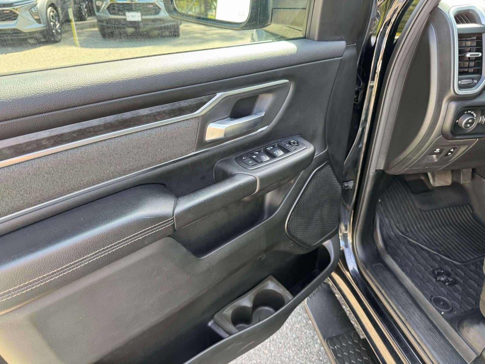 2019 RAM 1500 Big Horn/Lone Star Crew Cab 4x4 57' Box