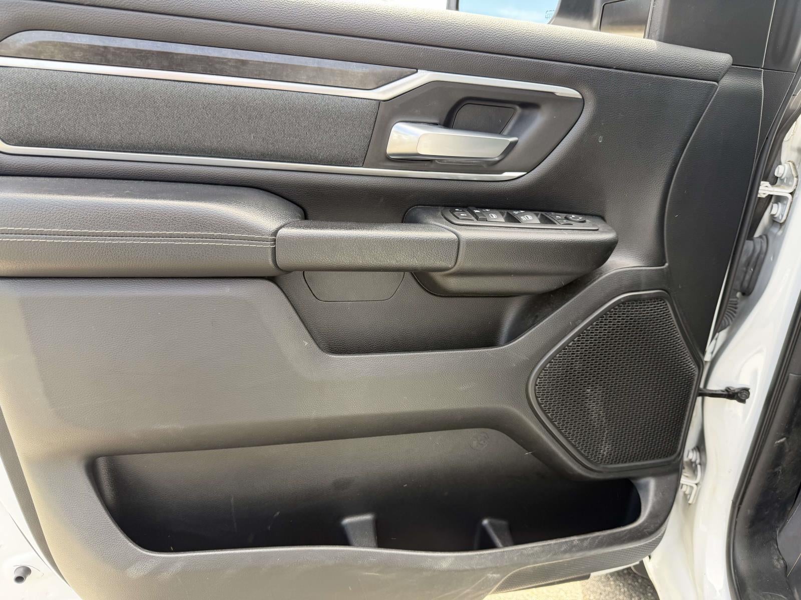 2022 RAM 1500 Big Horn Crew Cab 4x4 57' Box