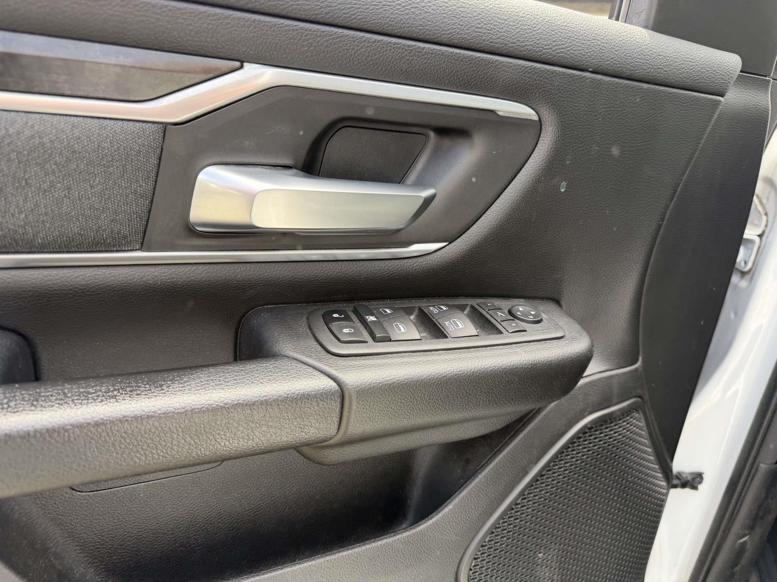 2022 RAM 1500 Big Horn Crew Cab 4x4 57' Box