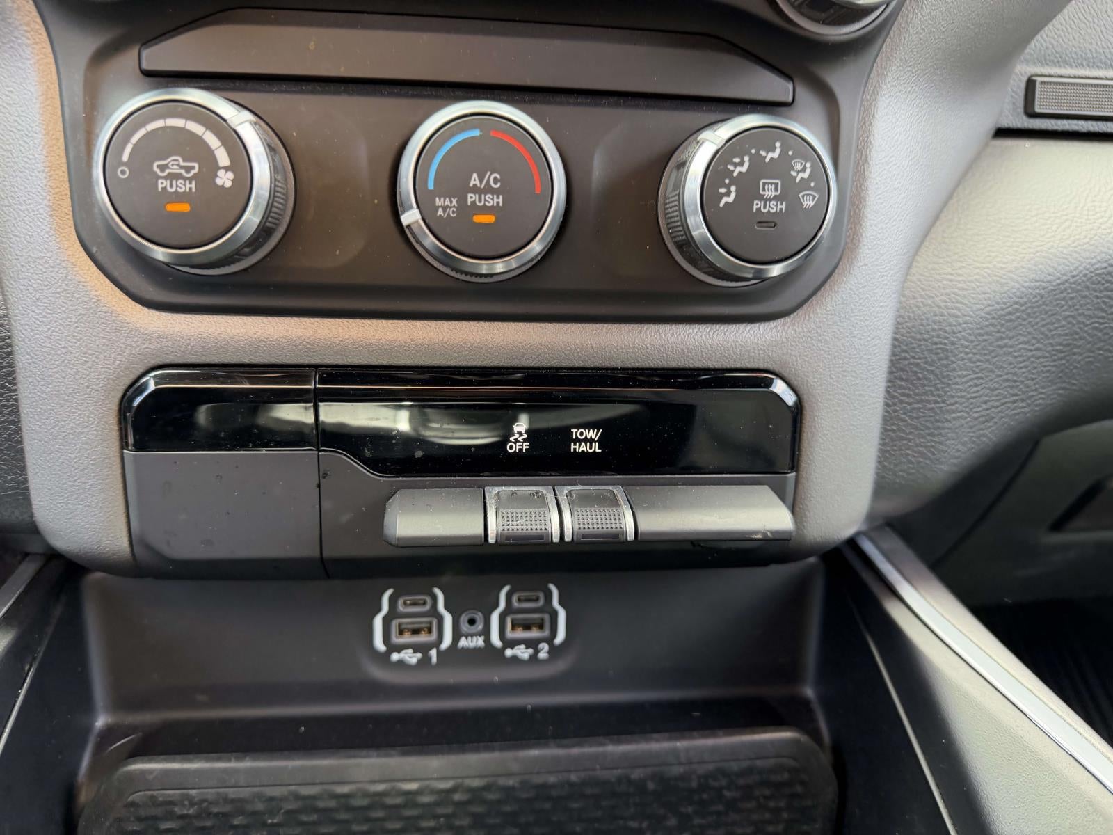 2022 RAM 1500 Big Horn Crew Cab 4x4 57' Box